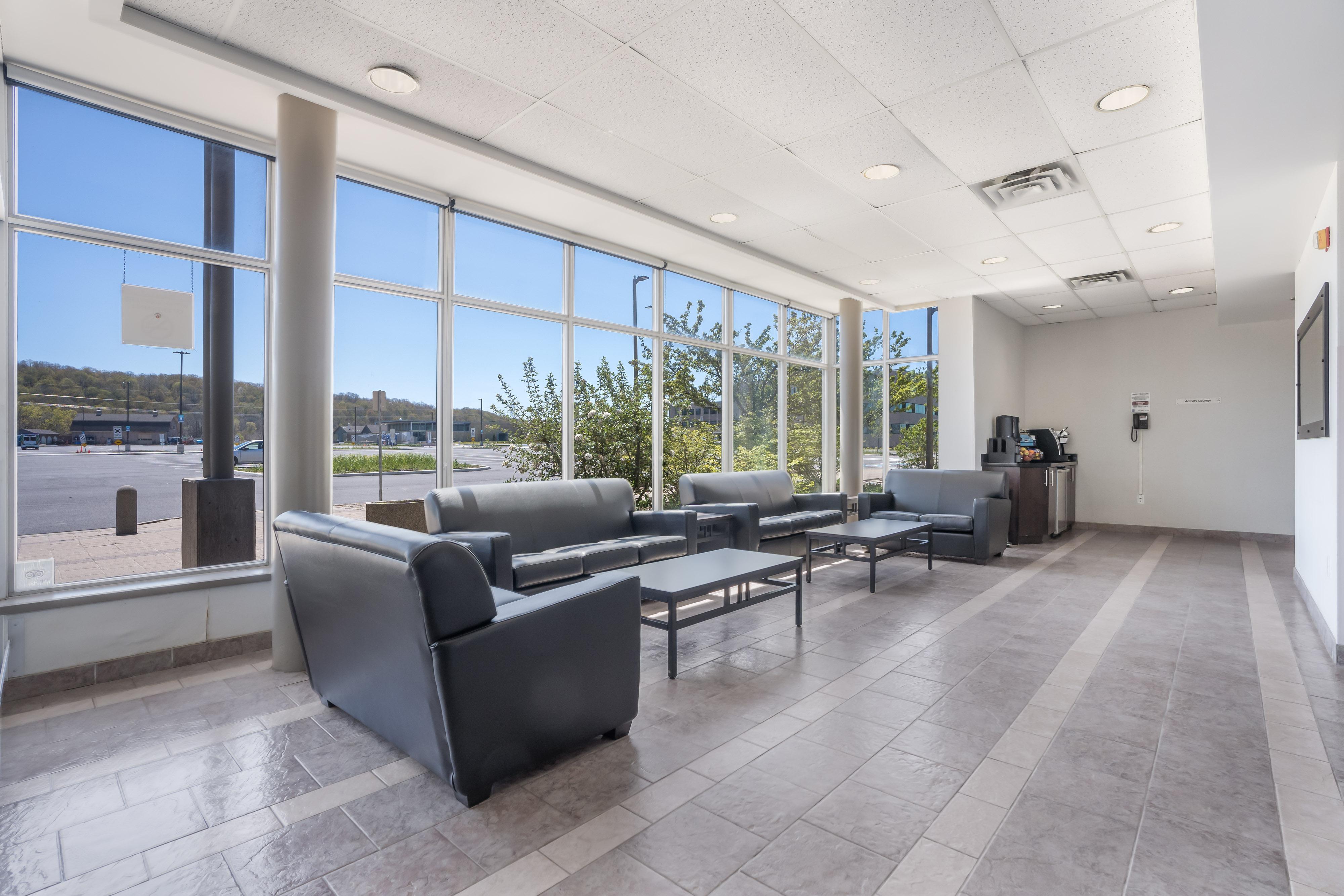 Residence & Conference Centre - Niagara-On-The-Lake Sainte-Catherine Екстериор снимка