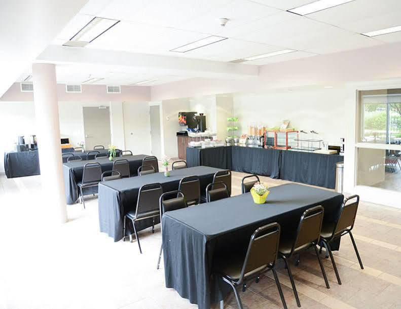 Residence & Conference Centre - Niagara-On-The-Lake Sainte-Catherine Екстериор снимка